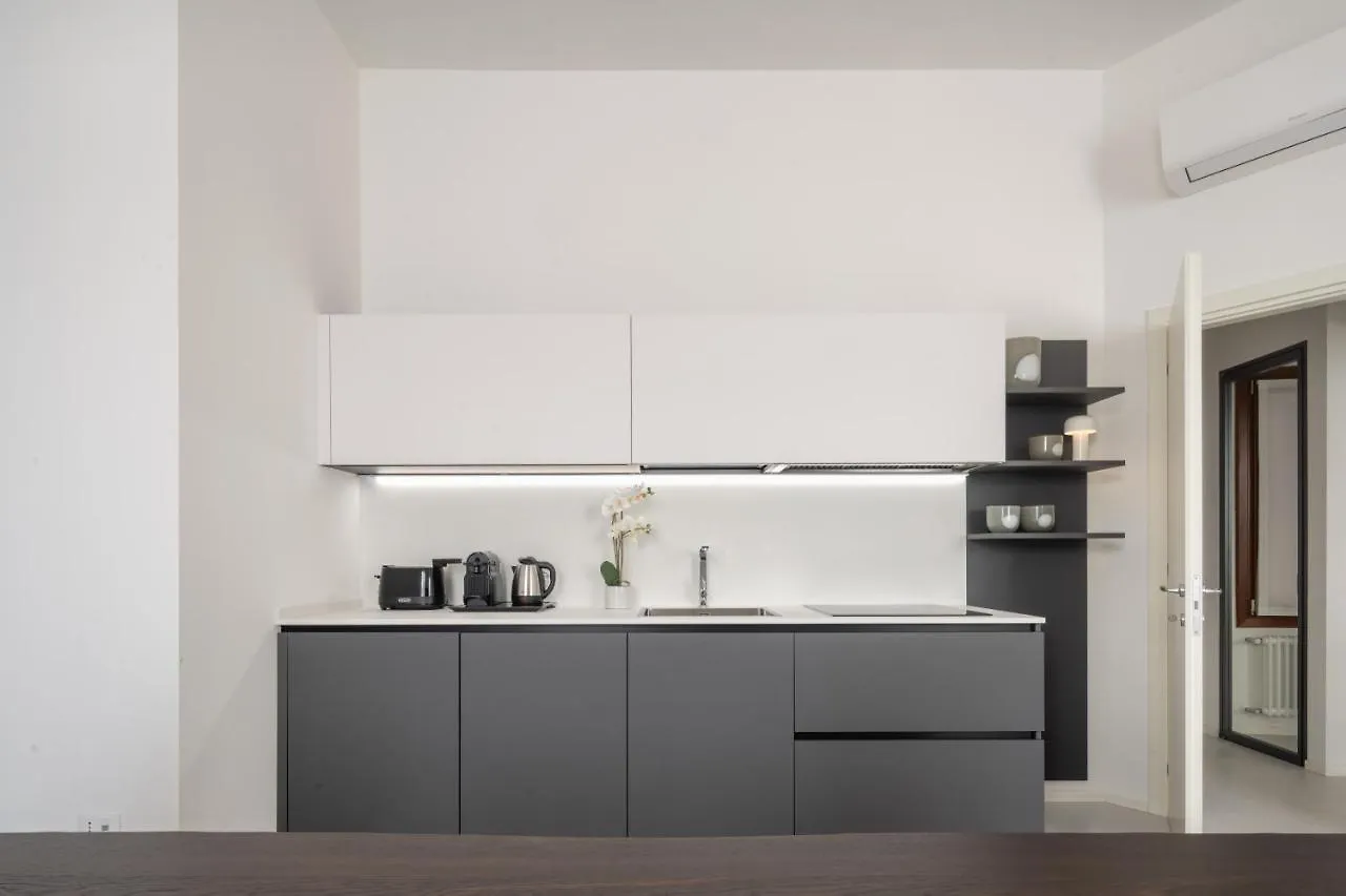 Design Apartment With Balcony On The Grand Canal R&R 威尼斯 0*,