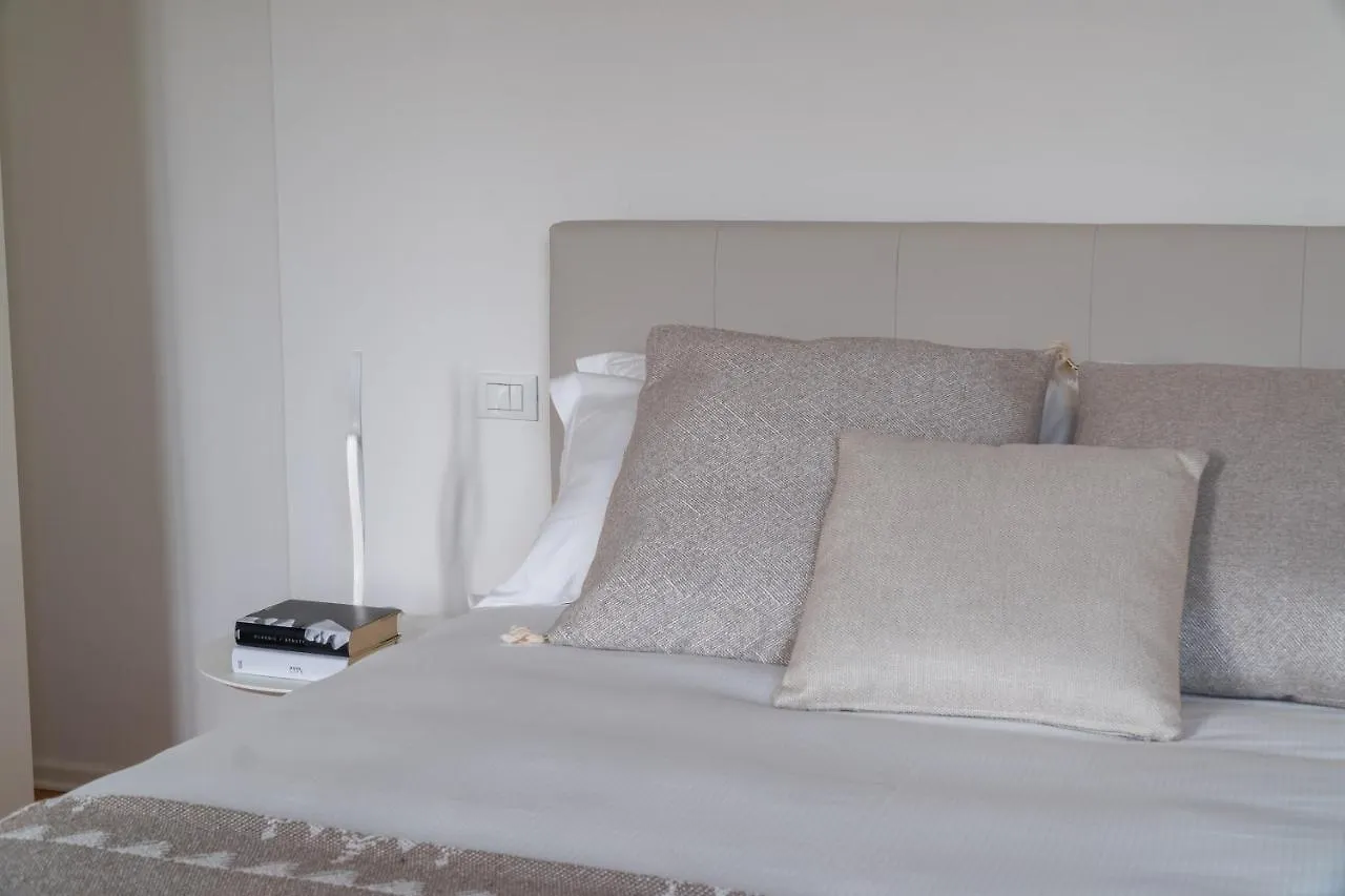 Design Apartment With Balcony On The Grand Canal R&R Venice